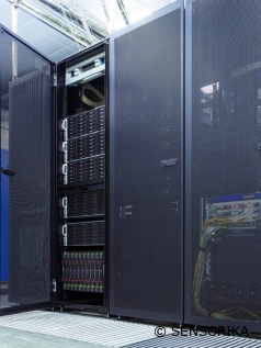Yangi server qurilmalari