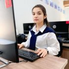 Salom, mening ismim Dilnoza